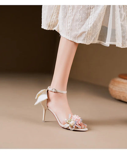 Escarpins à bout ouvert en satin pour femmes