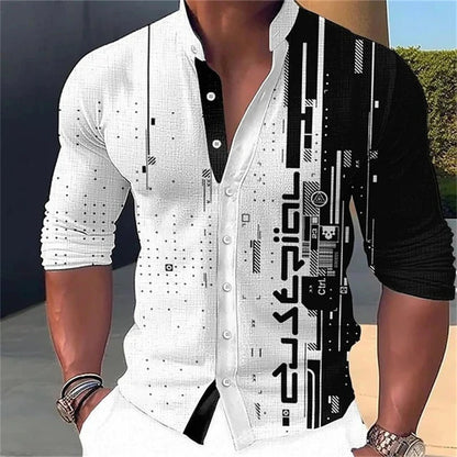 Camisa de manga larga en 100% algodón Oxford hilado en anillos, cuello cuadrado.