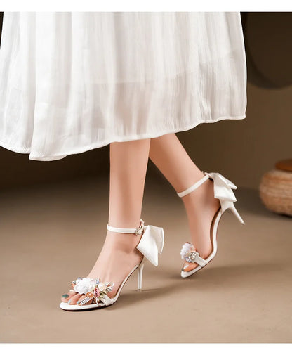 Escarpins à bout ouvert en satin pour femmes