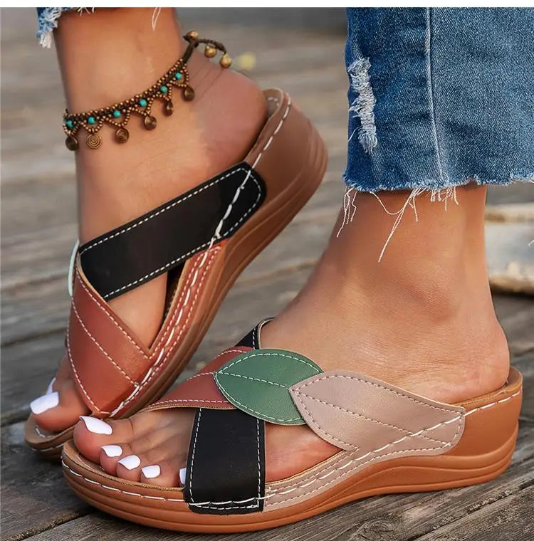 Sandales compensées confortables pour femmes