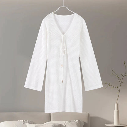 Robe de plage courte ajourée pour femme