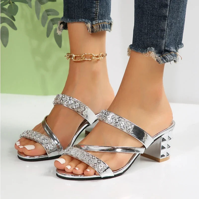 Sandales et pantoufles pour femmes