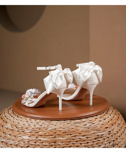 Escarpins à bout ouvert en satin pour femmes