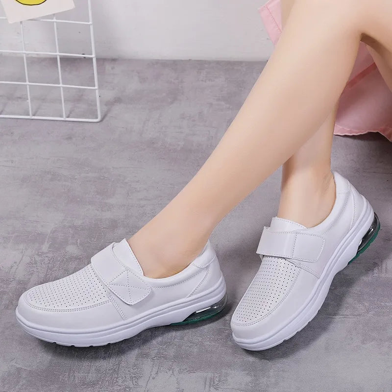 Chaussures blanches à coussin d'air et semelle souple pour femmes