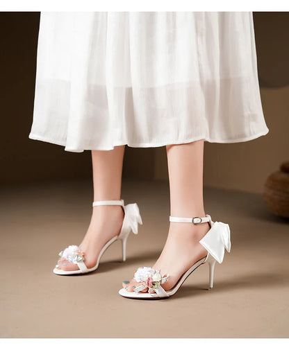 Escarpins à bout ouvert en satin pour femmes