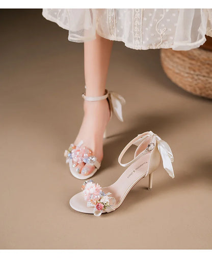 Escarpins à bout ouvert en satin pour femmes