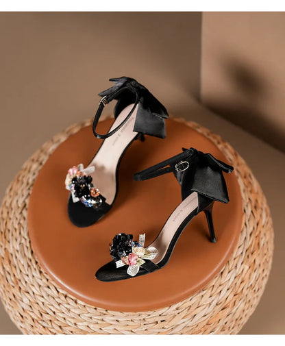 Escarpins à bout ouvert en satin pour femmes