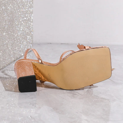 Nouvelles sandales à talons de qualité pour femmes