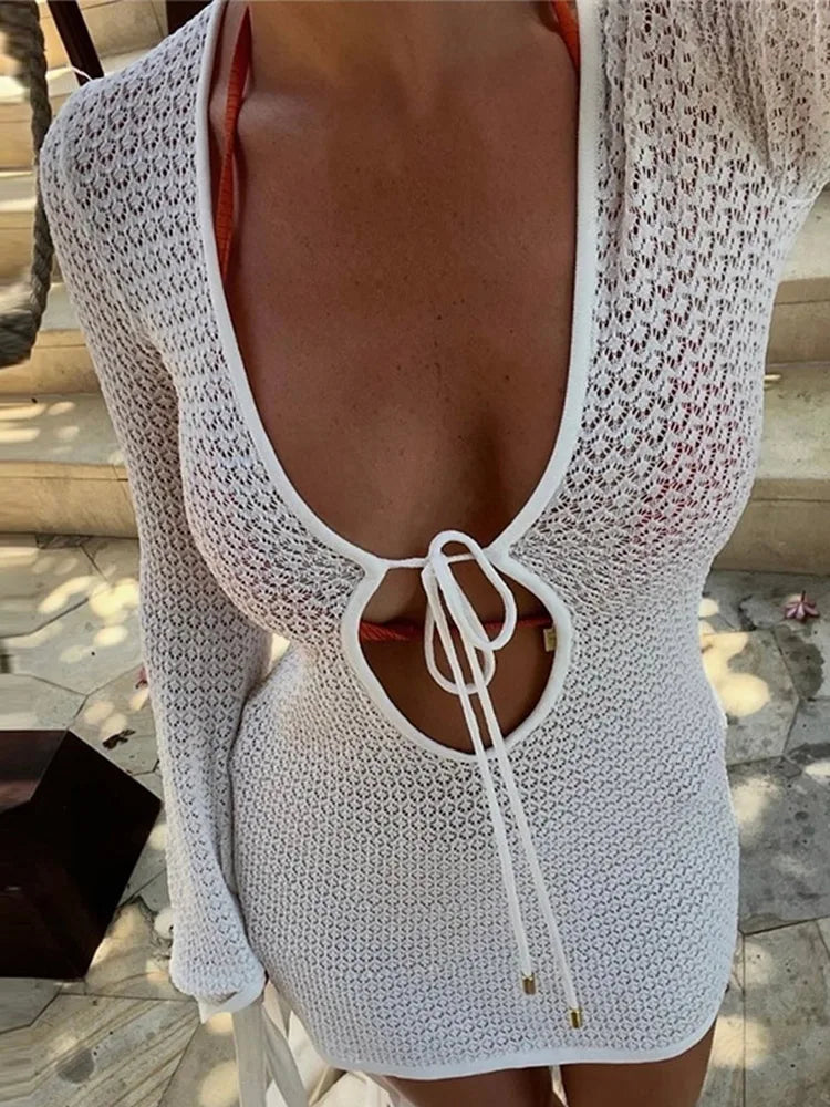 Robe de plage courte ajourée pour femme